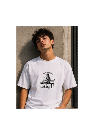 Qmen Style Unisex Beyaz Oversize Baskılı T-shirt Espirili Şans İskelet %100 Pamuk