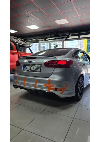 Ford Focus 3 Sedan Arka Tampon Eki Plastik Boyasız