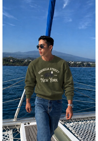 Tarz Cool Erkek Organik Pamuklu Yumuşacık Baskı Detaylı Bisiklet Yaka İçi Polarlı Sweatshirt Haki