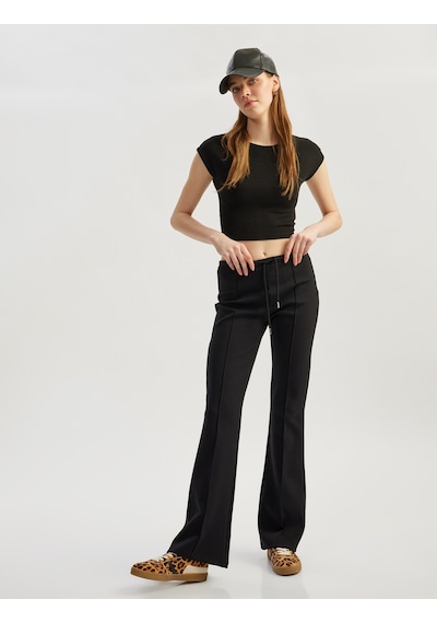 Koton Beli Bağcıklı Nervürlü Slim Fit İspanyol Paça Eşofman Altı Siyah 5sal40128ık Siyah