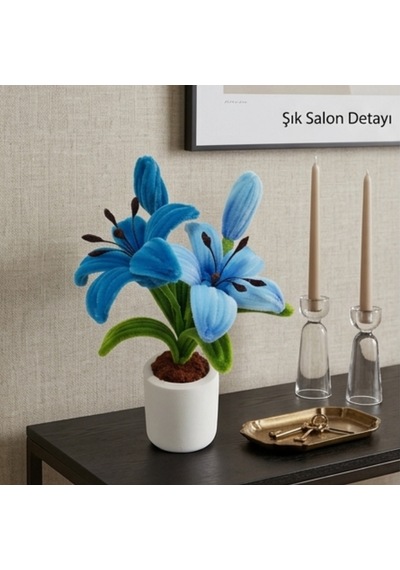 Crystal Coza El Yapımı Saksılı Mavi Şönil Çiçek 28 Cm - Salon Yatak Odası Ofis Dekoratif Yapay Çiçek Lilyum Mavi - Yeşil Crystal Coza El Yapımı Saksılı Mavi Şönil Çiçek 28 Cm - Salon Yatak Odası Ofis Dekoratif Yapay Çiçek Lilyum Mavi - Yeşil