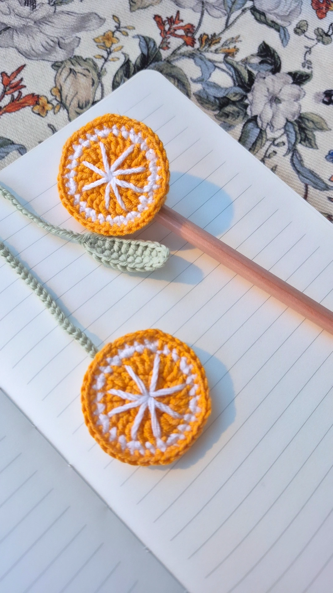 Portakal Set Hediyelik Amigurumi Kitap Ayracı Ve Kalem Süsü