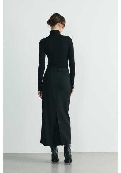Suud Collection Siyah Boğazlı Body
