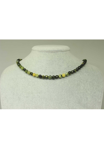 Peridot (Zebercet) Taşı Koyu Renk Faset Kesim Kolye (Klipsli) Siyah
