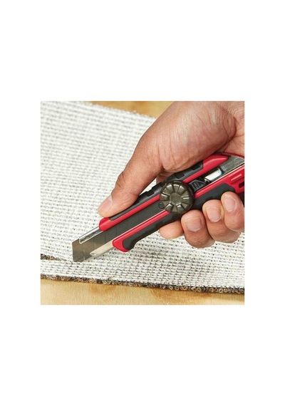 Ayarlı Maket Bıçağı 18 Mm İle Kesim İşlemleri İçin