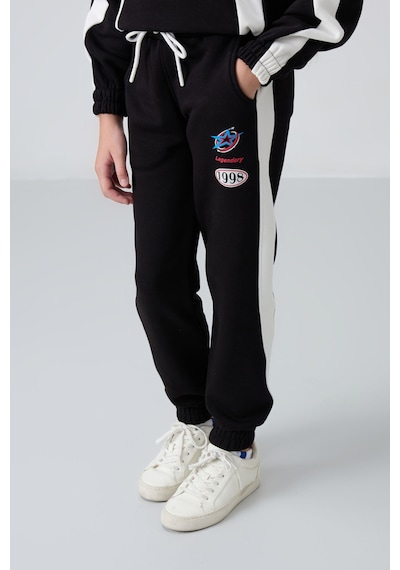 Tommylife Tommy Life Siyah Pamuklu İçi Tüylü Yumuşak Dokulu Standart Fit Baskılı Kız Çocuk Eşofman Takım - 75166 Siyah Tommylife Tommy Life Siyah Pamuklu İçi Tüylü Yumuşak Dokulu Standart Fit Baskılı Kız Çocuk Eşofman Takım - 75166 Siyah