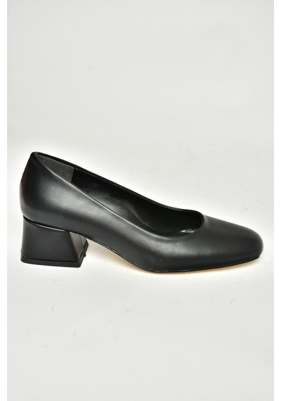 Fox Shoes T752827009 Siyah Alçak Topuklu Kadın Ayakkabı Siyah