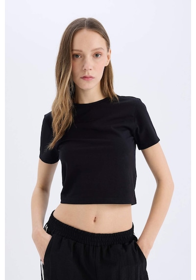 DeFacto Coool Fitted Bisiklet Yaka Basic Düz Kısa Kollu Tişört Z8790AZ25SMBK81 DeFacto Coool Fitted Bisiklet Yaka Basic Düz Kısa Kollu Tişört Z8790AZ25SMBK81