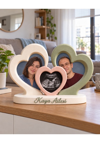 Sehmira Kişiye Özel Üç Kalpli Aile Fotoğraf Çerçevesi Beyaz - Pembe