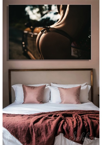 Siyah Tangalı Nü Kadın Model Fotoğrafı Dekoratif Yatay Kanvas Tablo Tekli Ev Kafe Ofis 3245