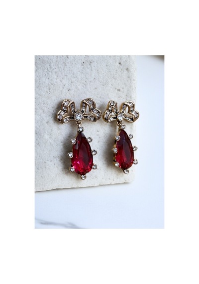 Kristal Taşlı Fiyonk Figürlü Su Damlası Küpe 4389564