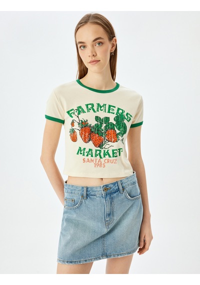 Koton Bisiklet Yaka Çilek Baskılı Crop Biyeli Pamuklu Tişört Bej 5sal10240ık Ekru
