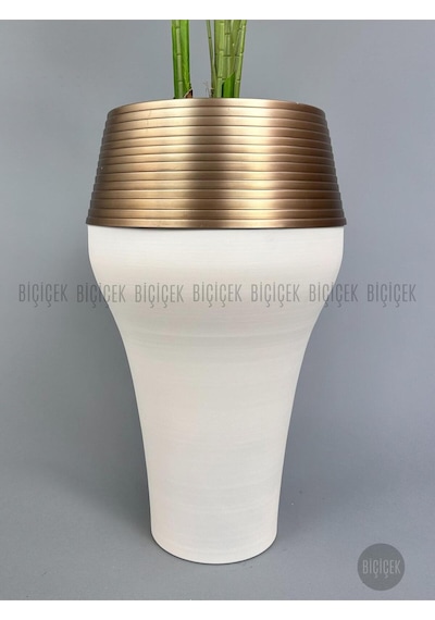Biçiçek Yapay Starli̇ce 230 Cm Bambu Gövdeli̇ 22 Yapraklı Krem Gold Cleopatra Saksıda