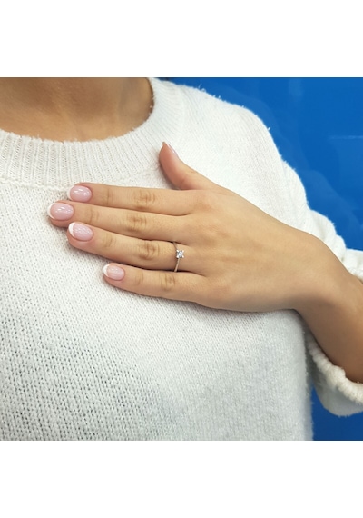 Lova E Renk 0,18 Karat Pırlanta Tektaş Yüzük - 1070124
