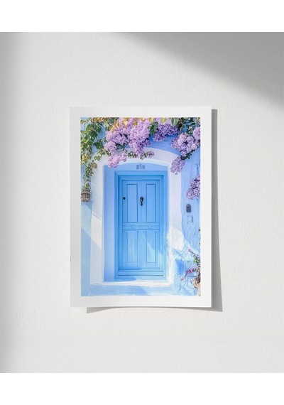 Çerçevesiz Poster Çiçeklerin Ardındaki Kapı