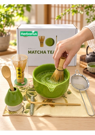 Herbarius 8 Parça Çiçek Desenli Balık Sırtı Kabartmalı Fıstık Yeşili Renk Matcha Çayı Hazırlama Seti - Geleneksel Japon Matcha Seti