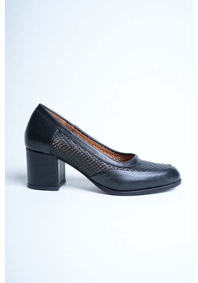 Analin Shoes Kadın Hakiki Deri Günlük Topuklu Ayakkabı Siyah