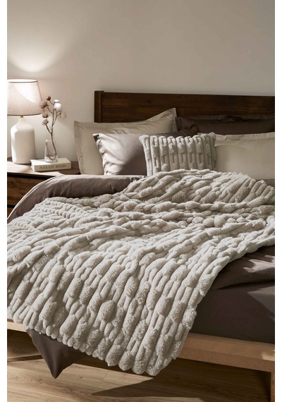 Linens Latrell Çift Kişilik Battaniye Vizon