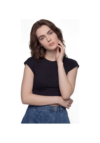 LOFT Crop Kadın Tshirt K.kol Lf2038434 Q1.v1 Siyah
