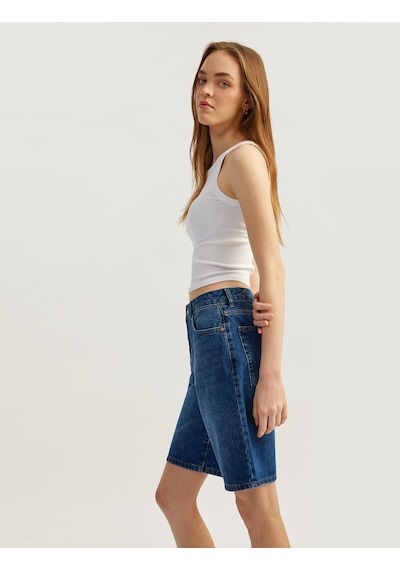 Koton Rahat Kesim Normal Bel Denim Şort Orta İndigo 5sal40007md İndigo Koton Rahat Kesim Normal Bel Denim Şort Orta İndigo 5sal40007md İndigo