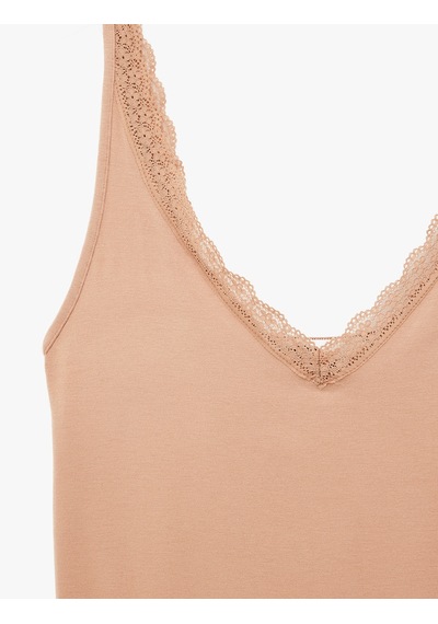 Koton V Yaka Dantel Detaylı Viskon Askılı Pijama Üstü Kahverengi 6slk90009mk Kahve