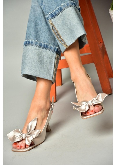 Fox Shoes K749384904 Ten Kumaş Kadın Topuklu Ayakkabı Ten Rengi