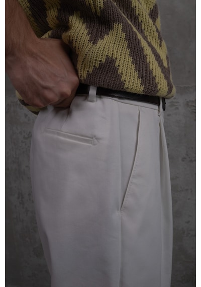 Erkek Pileli Ekstra Baggy Kalıp Kumaş Pantolon Beyaz