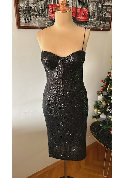 Chica Rosa Fashion Siyah Pullu Askılı Midi Elbise