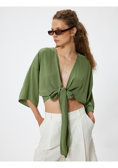 Koton Crop Üst V Yaka Bağlama Detaylı Oversize Kimono Kol Haki 4sal50001ıw Haki