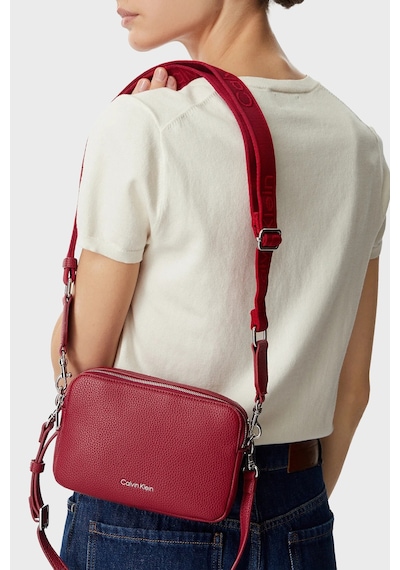 Calvin Klein Logolu Ayarlanabilir Askılı Çanta Lv04f3656gxll Bayan Çanta Lv04f3656g Xll Bordo