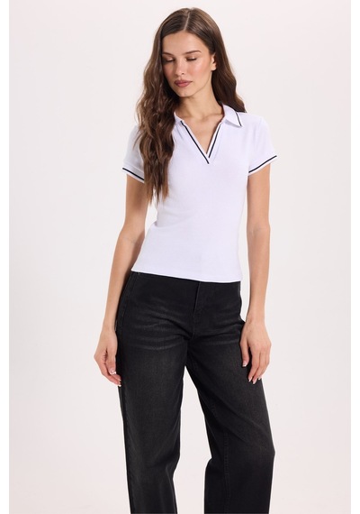 Tudors Kadın Slim Fit Dar Kesim Pamuklu Polo Yaka Kısa Kollu Beyaz Tişört-50461