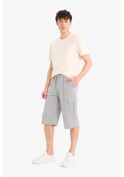DeFacto Slim Fit Dar Kesim Kargo Cepli Basic Düz Kapri Şort T4693AZ25SMGR210