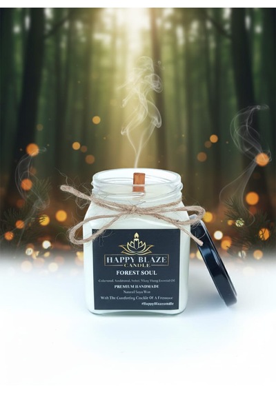 Forest Soul Sedir & Sandal Ağacı Kokulu El Yapımı Soya Mumu Happy Blaze Candle Beyaz