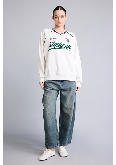Defacto Harry Potter Baskılı Reglan Kollu Oversize V Yaka Kalın Sweatshirt I3022ax26auwt32 Beyaz-wt32
