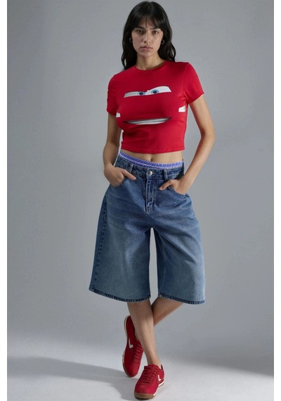 Hiccup Kısa Kollu Araba Baskılı T-shirt Kırmızı