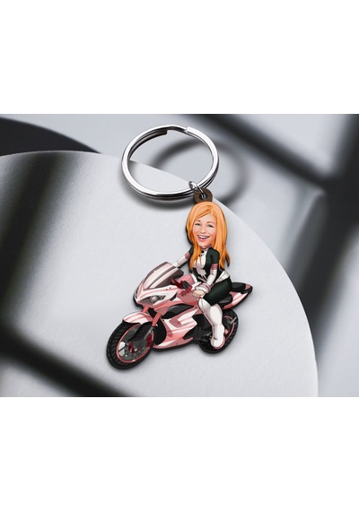 Bk Gift Kişiye Özel Kadın Motorcu Karikatürlü Ahşap Anahtarlık-2 Sevgiliye Hediye, Arkadaşa Hediye, Doğum Günü Hediyesi