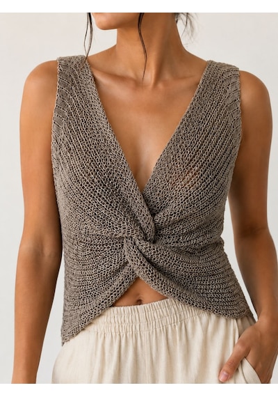 Neden Tekstil Twist Knot Detaylı Premium Kadın Triko Bluz V Yaka Örgü Dokulu Şık Crop Tasarım - Bej