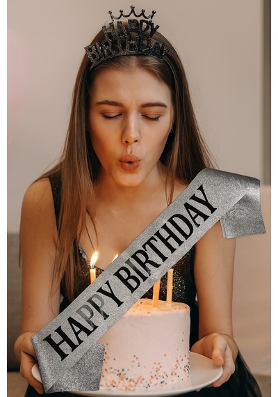Doğum Günü Parti Kuşağı Happy Birthday Yazılı Gümüş Simli Kumaş Üzerine Siyah Baskılı Doğum Günü Aksesuarı Diğer