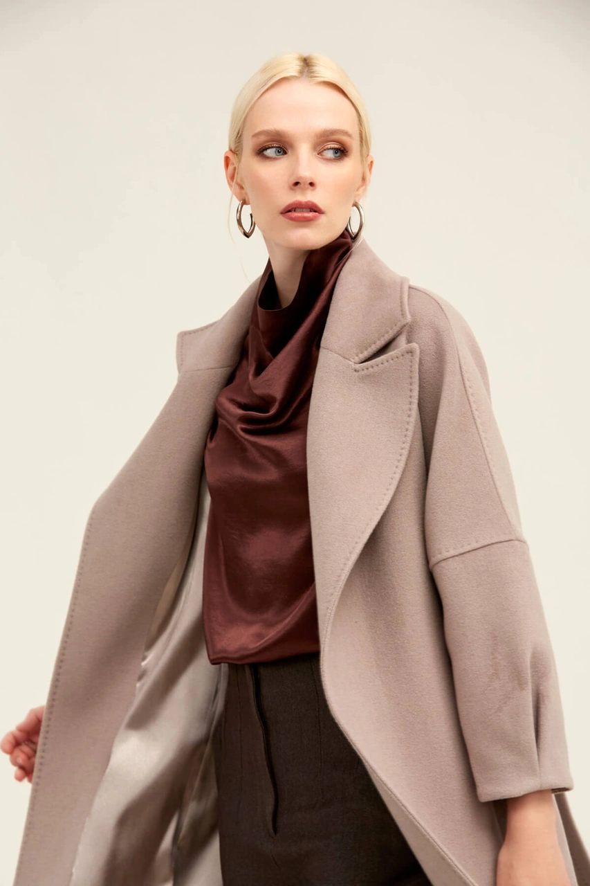 Hatemoğlu Saykı Woman Taş Regular Fit Ceket Yaka Kaşe Yünlü Oversize Manto Taş