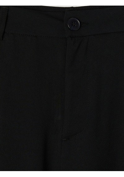 Lcw Modest Siyah Geniş Paça Pileli Kadın Kumaş Pantolon
