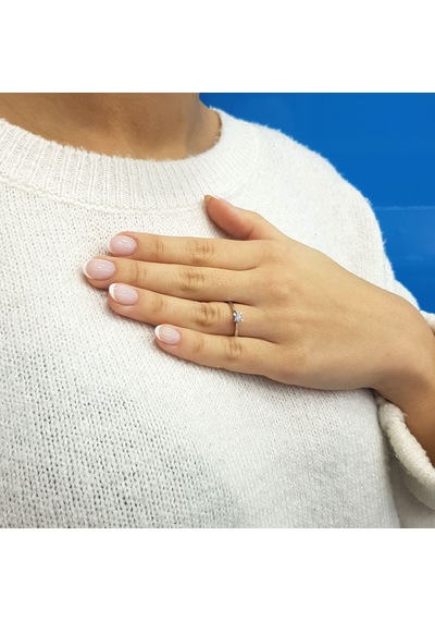 Lova E Renk 0,18 Karat Pırlanta Tektaş Yüzük - IDL Sertifikalı