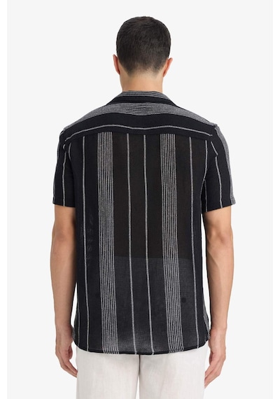 DeFacto Regular Fit Yazlık Polo Yaka Pamuklu Kısa Kollu Gömlek D7662AX25SPBK81