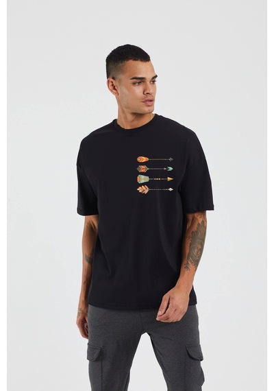 Thewert Unisex Dört Renkli Oklar Baskılı Siyah Oversize Tshirt