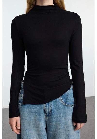 Ersefa Stil Kadın Fitted Büzgü Drape Detaylı Bluz Crop Örme Slim Kalıp Siyah