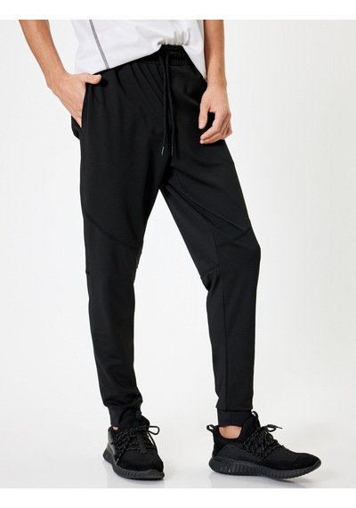 Koton Spor Eşofman Altı Jogger Slogan Baskılı Cep Detaylı Siyah 5wam40017nk Siyah Koton Spor Eşofman Altı Jogger Slogan Baskılı Cep Detaylı Siyah 5wam40017nk Siyah