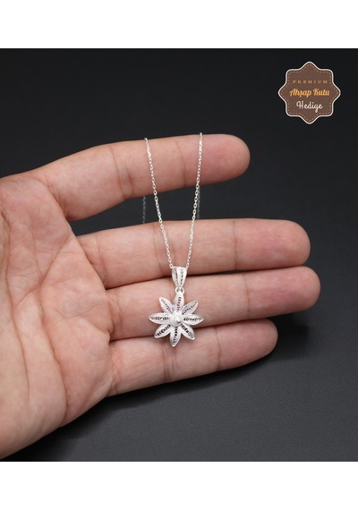 Çiçek Model 925 Ayar Saf Gümüş Telkari Kadın Kolye 201024646 Gümüş