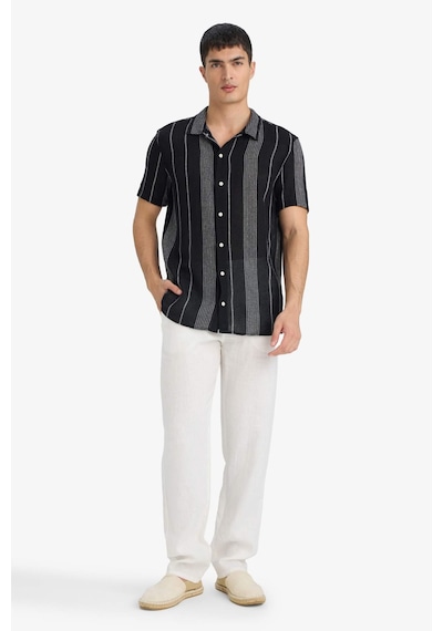 DeFacto Regular Fit Yazlık Polo Yaka Pamuklu Kısa Kollu Gömlek D7662AX25SPBK81