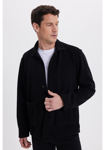 Tudors Erkek Regular Fit Rahat Kesim Peluş Çıtçıtlı Torbalı Çift Cepli Siyah Ceket Gömlek-41995 Siyah