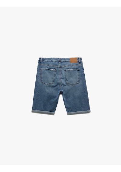 Koton Katlamalı Paça Cep Detaylı Pamuklu Slim Fit Jean Şort Orta İndigo 5sam40191nd İndigo Koton Katlamalı Paça Cep Detaylı Pamuklu Slim Fit Jean Şort Orta İndigo 5sam40191nd İndigo