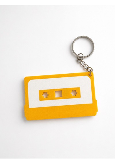 Manifest Esin Kaset Anahtarlık Retro Nostaljik Tasarım Anahtarlık Sarı Renk 8,5 Cm -